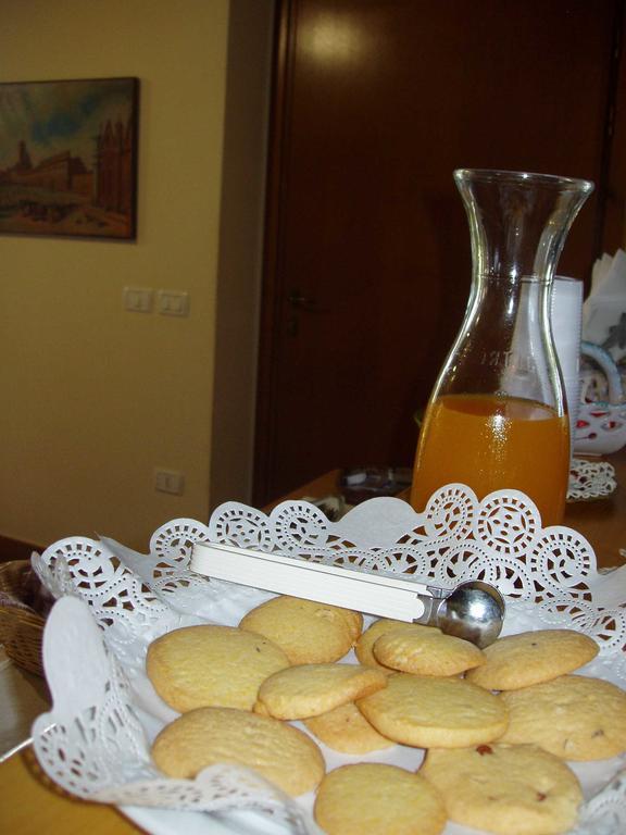 Bed and Breakfast Girfalco Country House Урбино Экстерьер фото