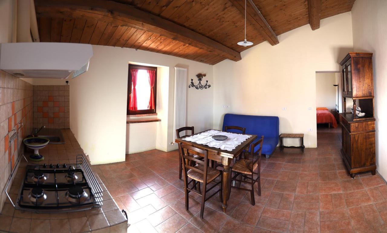 Bed and Breakfast Girfalco Country House Урбино Экстерьер фото