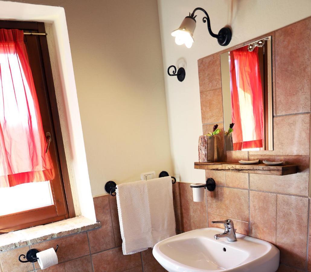Bed and Breakfast Girfalco Country House Урбино Экстерьер фото